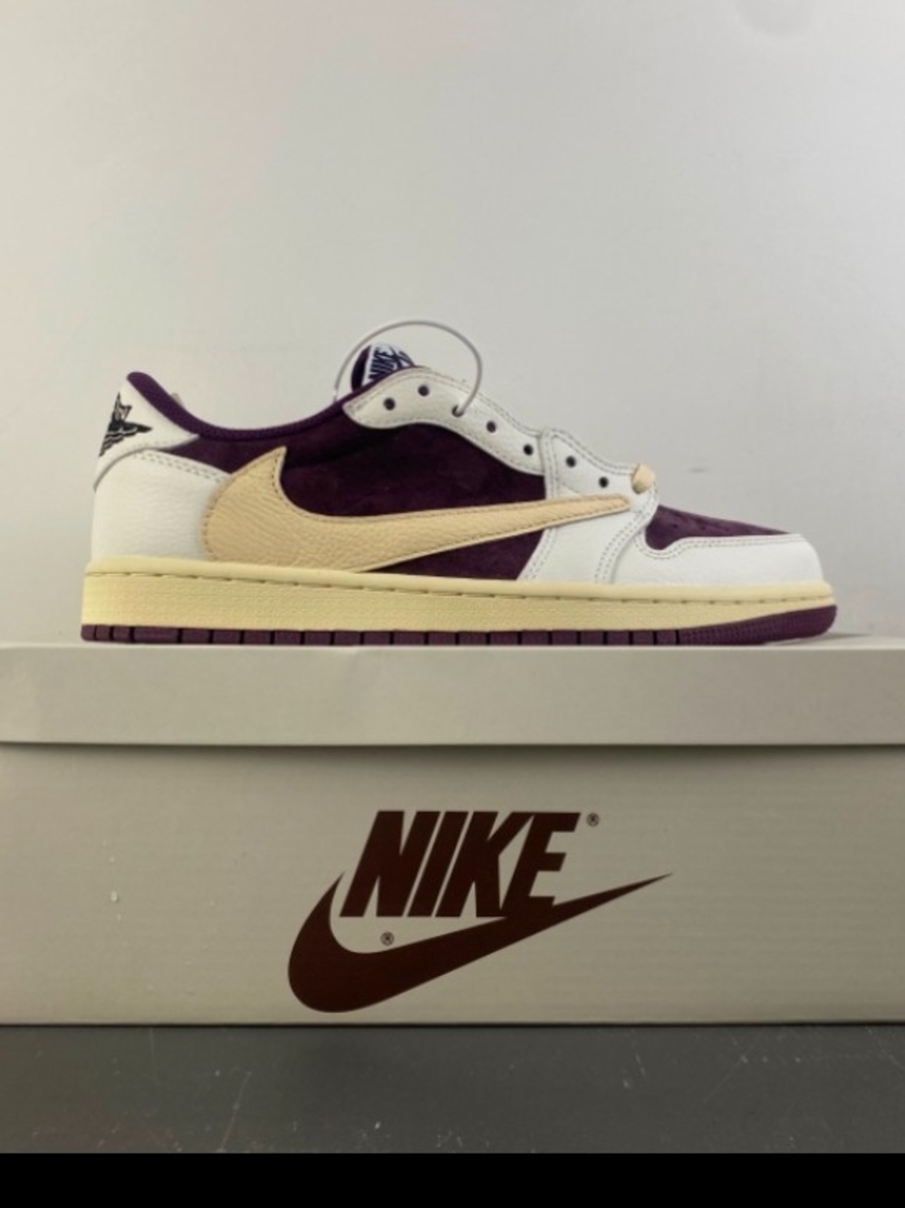 Travis Scott Reverse Mocha Jordan 1 Low Size 10